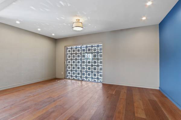 More Photos Of 2455 190th St, Redondo Beach Office For Lease