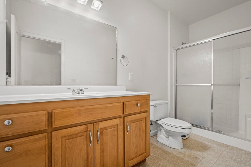 More Photos Of 70 S Rainbow Dr, Dayton Self Storage For Sale