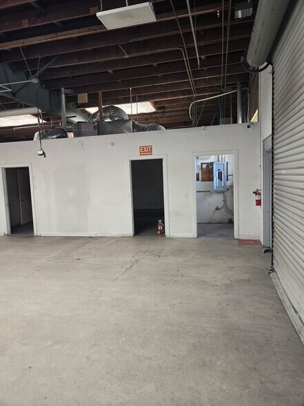 More Photos Of 147 W 155th St, Gardena Light Manufacturing For Lease