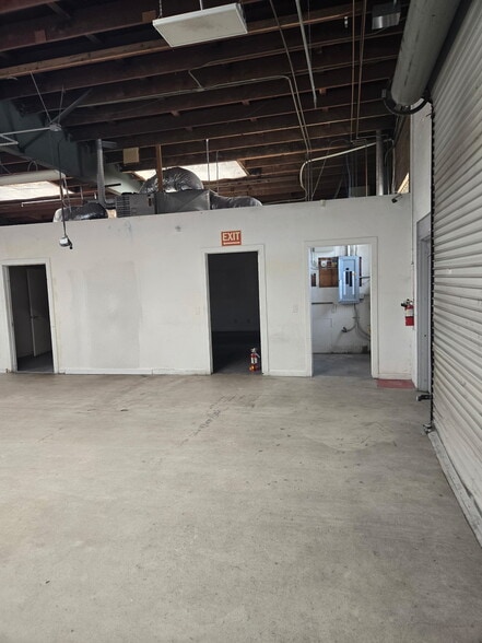 More Photos Of 147 W 155th St, Gardena Light Manufacturing For Sale