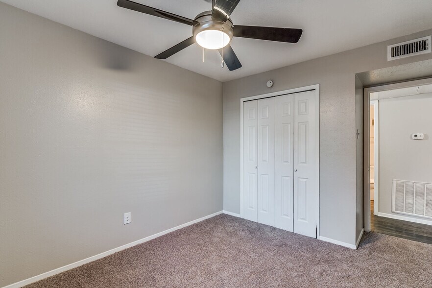 More Photos Of 834 Timberlake Dr, Arlington Apartments For Sale