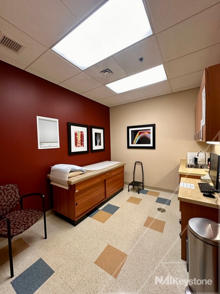 More Photos Of 2758 Century Blvd, Reading Office For Lease