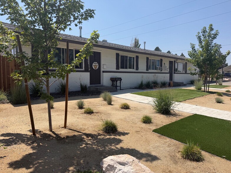 More Photos Of 2045 H St, Sparks Multifamily For Sale