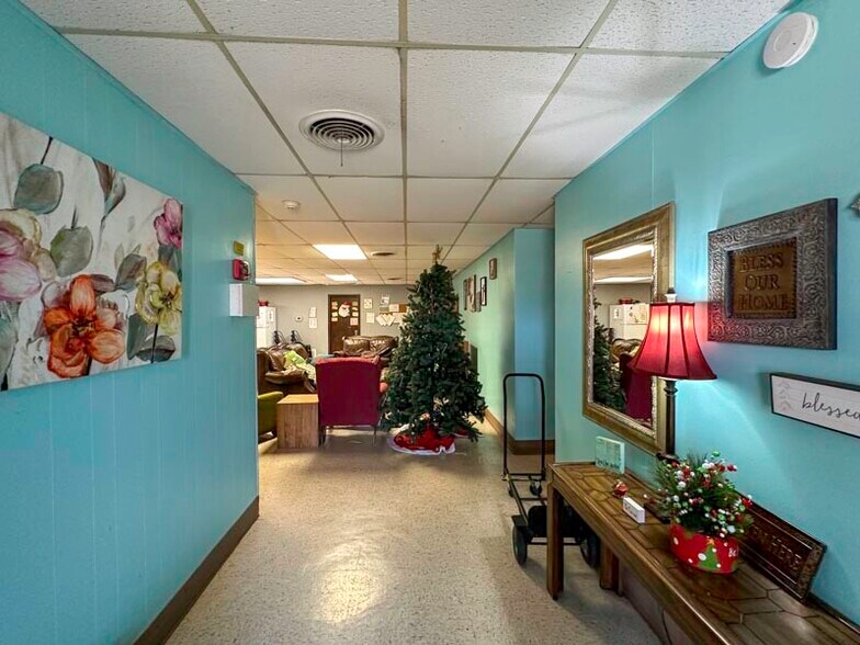 More Photos Of 70 N 31st St, Clinton Healthcare For Sale
