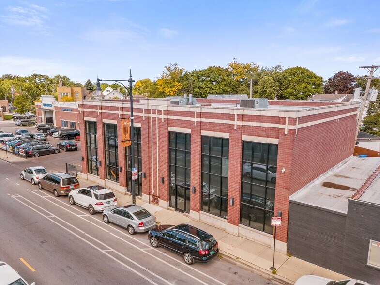 More Photos Of 4650-52 Lawrence, Chicago Office For Sale