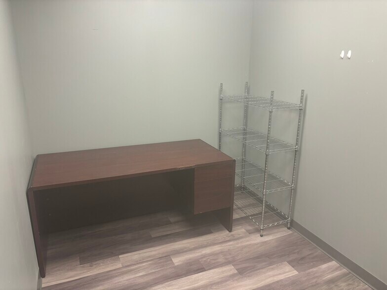 More Photos Of 29 Noblestown Rd, Carnegie Office For Lease