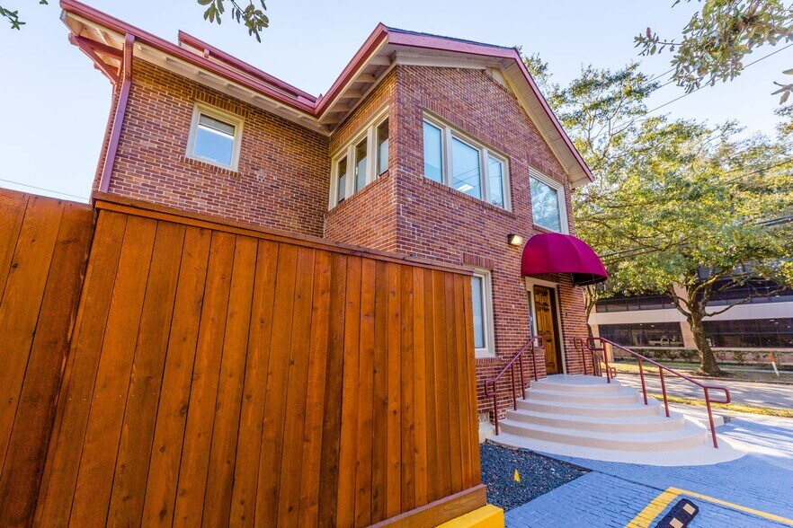 More Photos Of 3718 Mount Vernon St, Houston Office For Lease