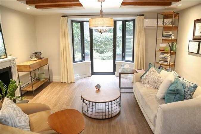 More Photos Of 214 E 70th St, New York Medical For Sale