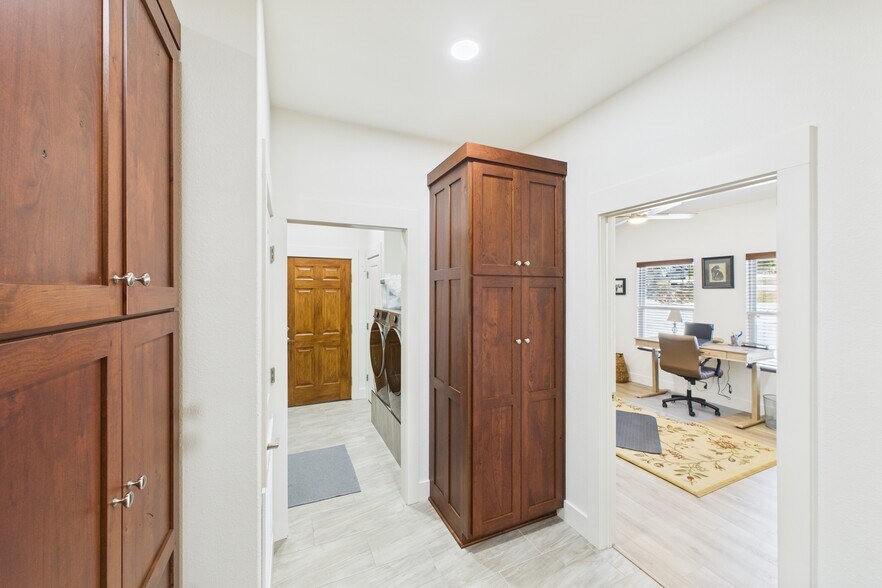 More Photos Of 141 County Road 851, Elizabeth Hotel For Sale