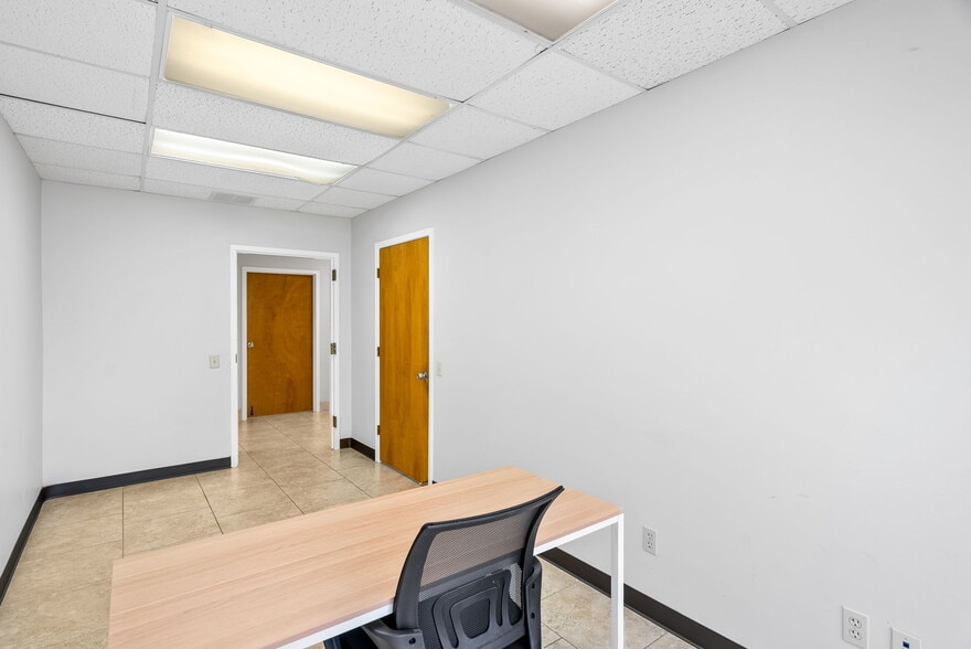 More Photos Of 9502 Computer Dr, San Antonio Medical For Sale