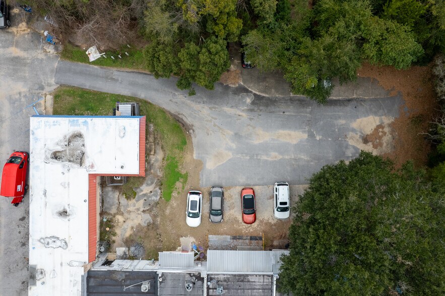 More Photos Of 2401 W Cervantes St, Pensacola General Retail For Sale