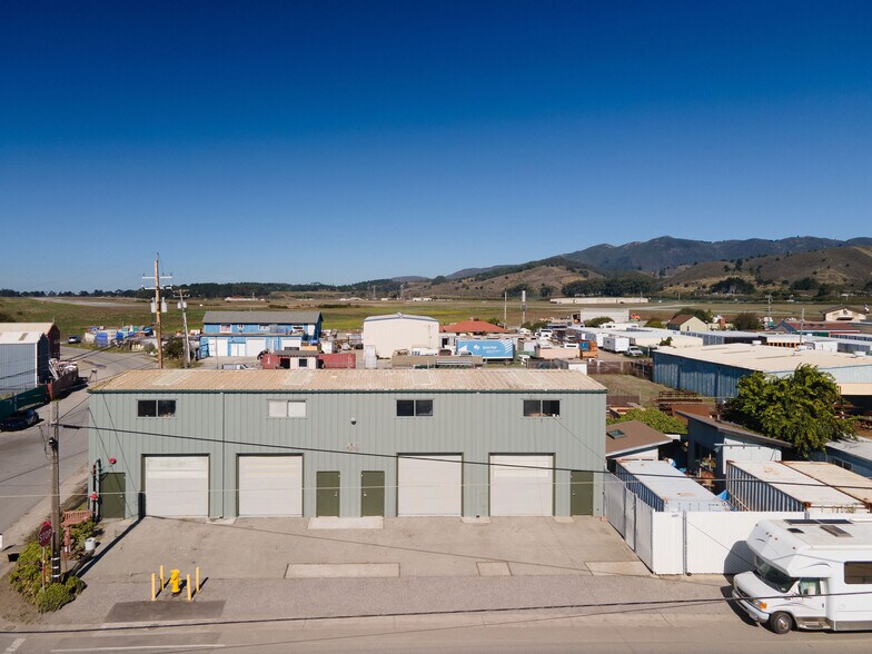 More Photos Of 207 Harvard Ave, Half Moon Bay Warehouse For Sale