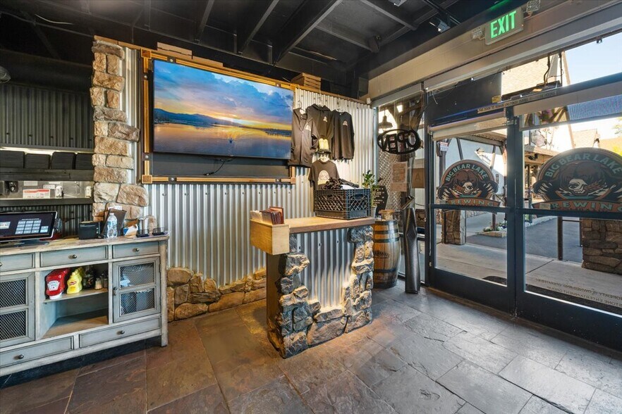 More Photos Of 40827 Stone Rd, Big Bear Lake Freestanding For Sale