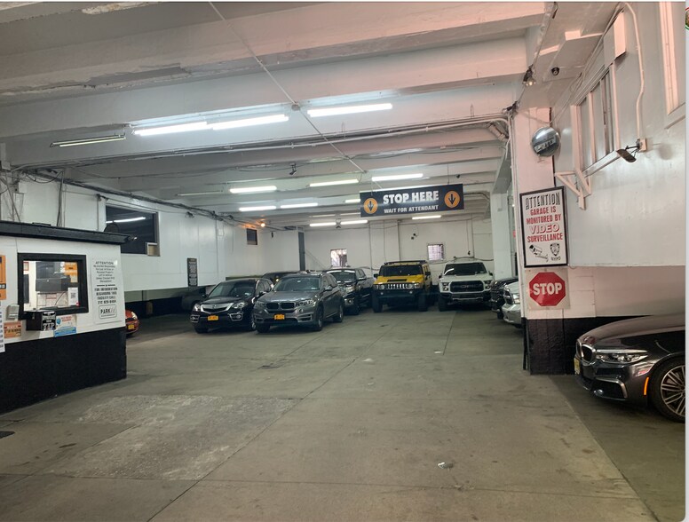 More Photos Of 506-510 W 181st St, New York Office For Sale