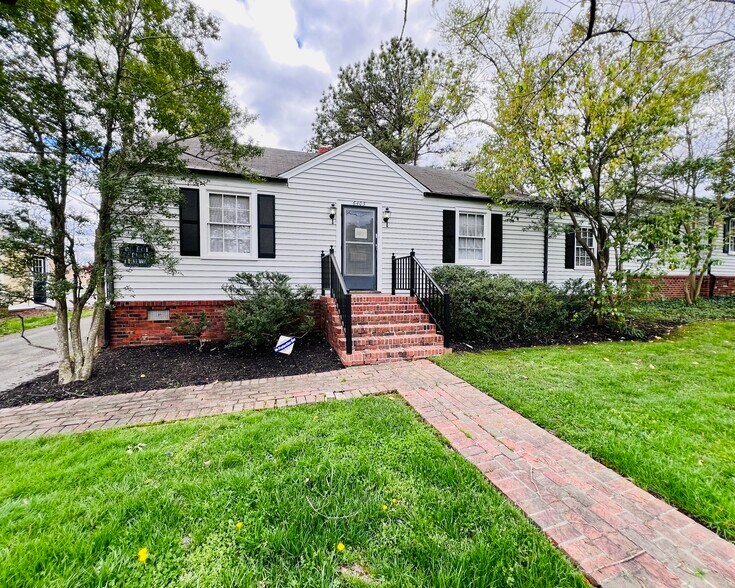 More Photos Of 6403 Mallory Dr, Richmond Office For Sale