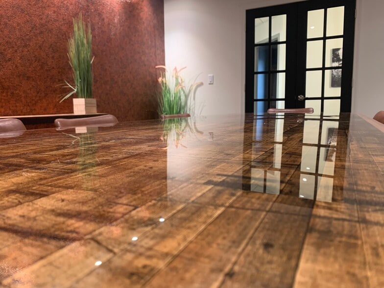 More Photos Of 555 S Perryville Rd, Rockford Office For Lease