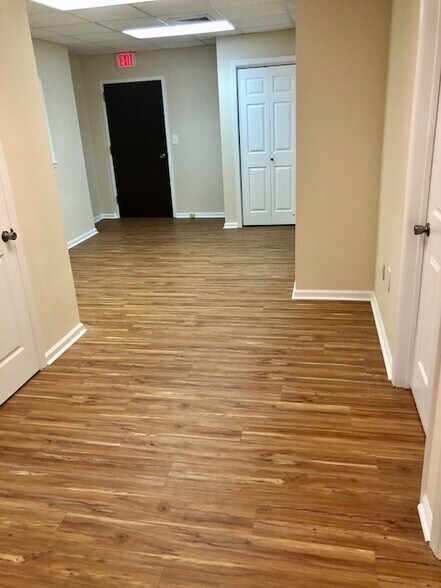 More Photos Of 10 Auer Ct, East Brunswick Medical For Sale
