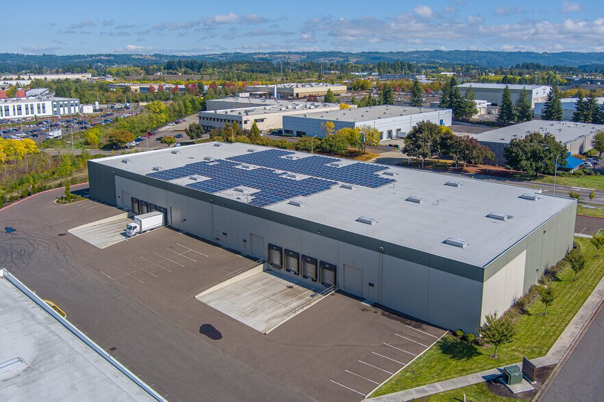 More Photos Of 5585 NE Wagon Dr, Hillsboro Industrial For Sale