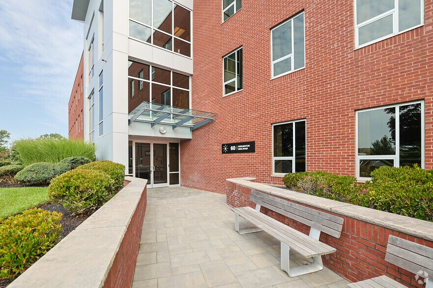 More Photos Of 50 Burlington Mall Rd, Burlington Unknown For Lease