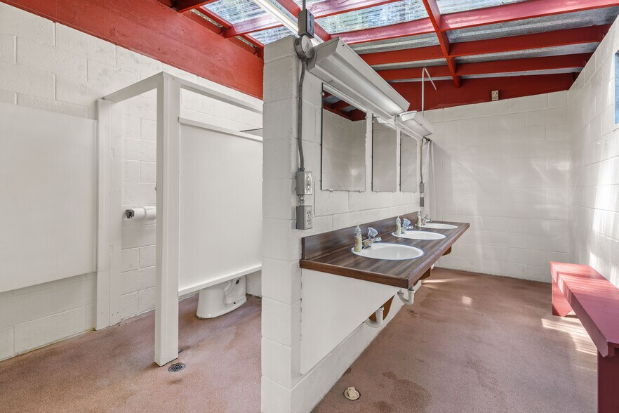 More Photos Of 9955 US Highway 12, Lolo Specialty For Sale