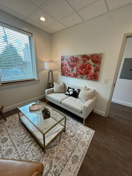 More Photos Of 421 Main St, Clayton Coworking Space