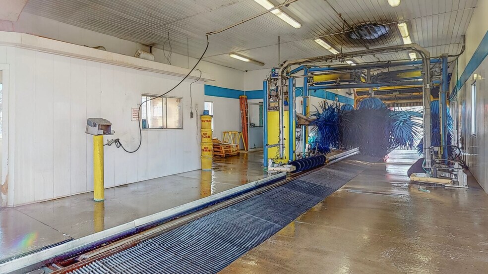 More Photos Of 4180 Sunset Blvd, Steubenville Carwash For Sale