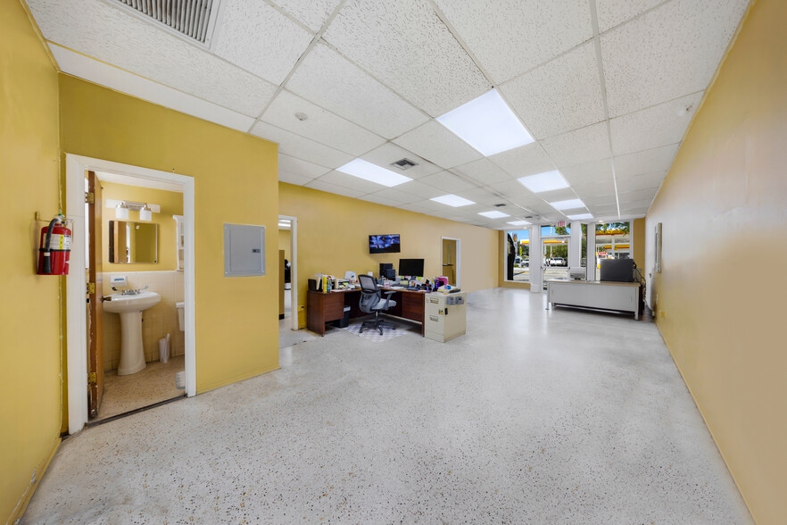 More Photos Of 12501-12505 NW 7th Ave, North Miami Storefront For Lease