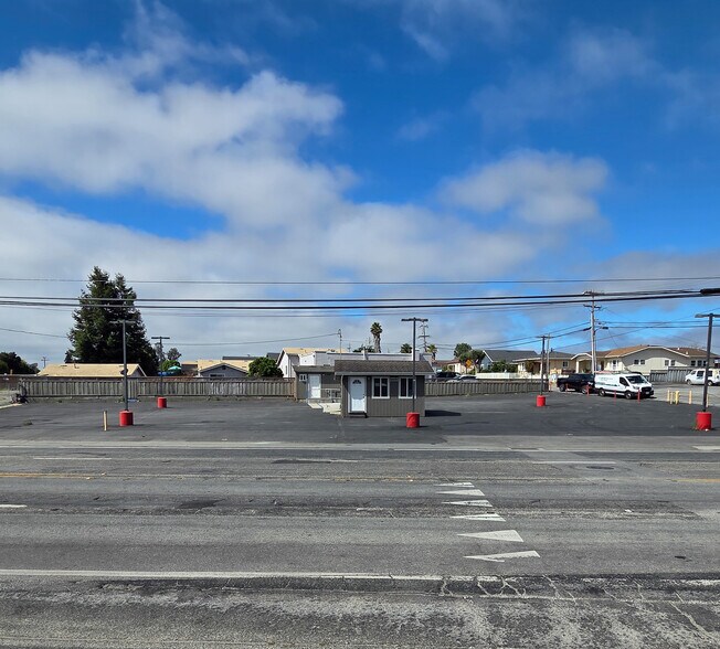 More Photos Of 1999 Freedom Blvd, Freedom Land For Sale
