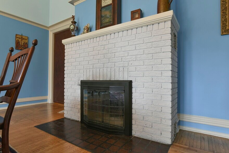 More Photos Of 827 Philadelphia Ave, Chambersburg Specialty For Sale