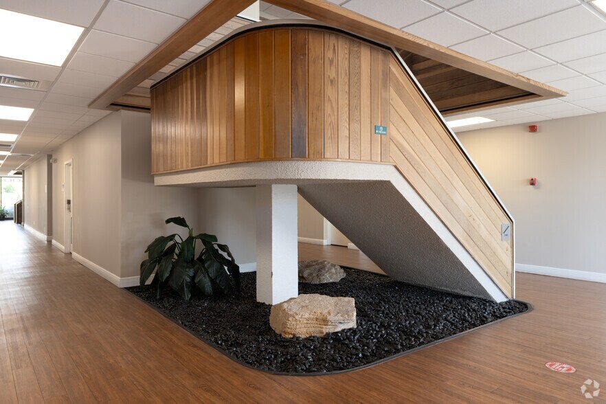 More Photos Of 500 Gulfstream Blvd, Delray Beach Office For Lease