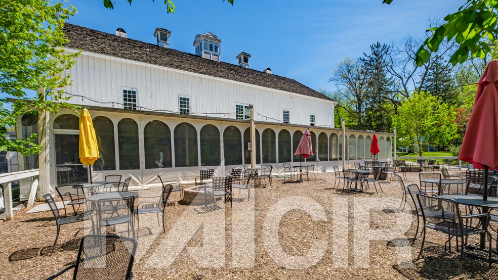 More Photos Of 5790 Devonshire Rd, Harrisburg Specialty For Sale