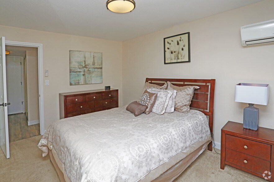 More Photos Of 20 E Main St, Los Gatos Apartments For Lease