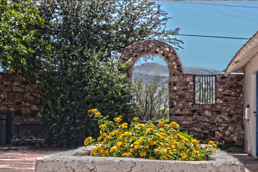 More Photos Of 2200 County Rd D061, Las Cruces Hotel For Sale
