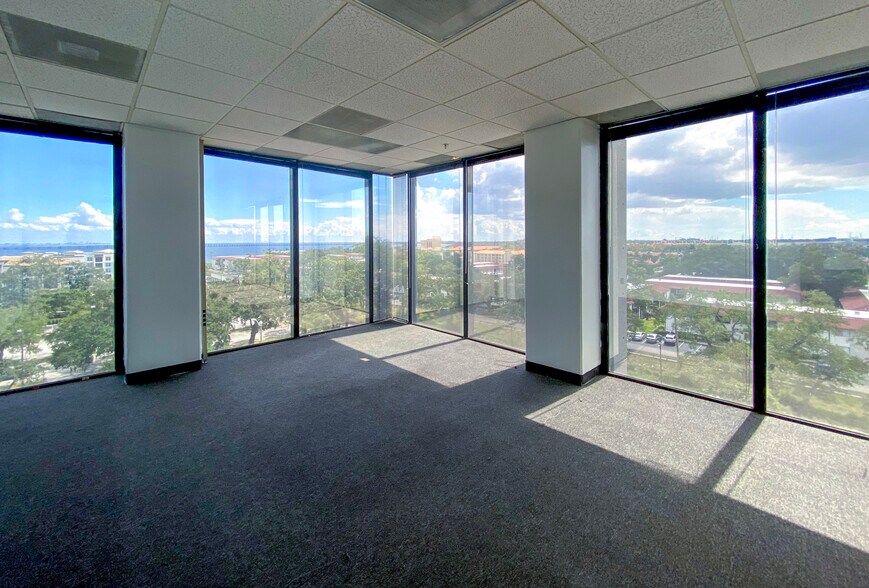 More Photos Of 19321 US Hwy 19 N, Clearwater Unknown For Sale