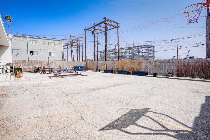 More Photos Of 525 13th St. South, Las Vegas Office Residential For Sale