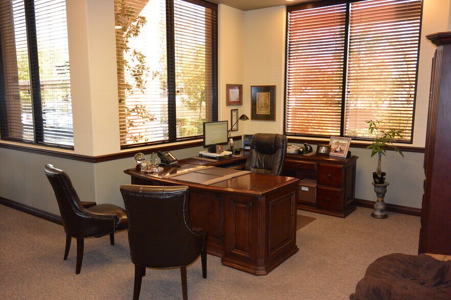 More Photos Of 1880 E Warm Springs Rd, Las Vegas Loft Creative Space For Sale