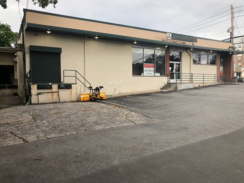 More Photos Of 800 E Boston Post Rd, Mamaroneck Storefront For Sale