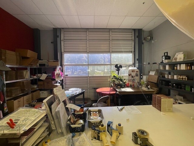 More Photos Of 340 El Pueblo Rd, Scotts Valley Light Manufacturing For Lease