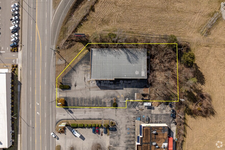 More Photos Of 856 Tennessee Ave, Etowah Drugstore For Lease