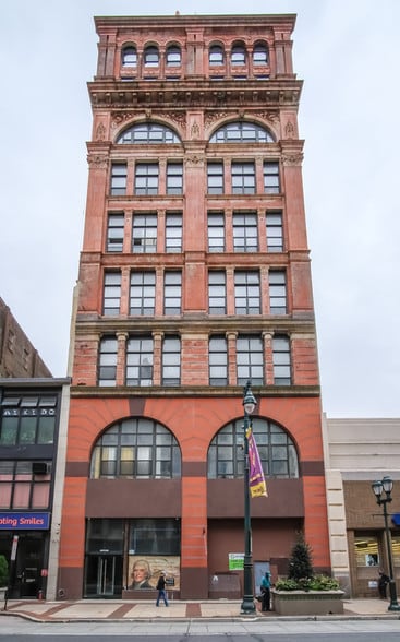 More Photos Of 726-728 Market St, Philadelphia Apartments For Lease