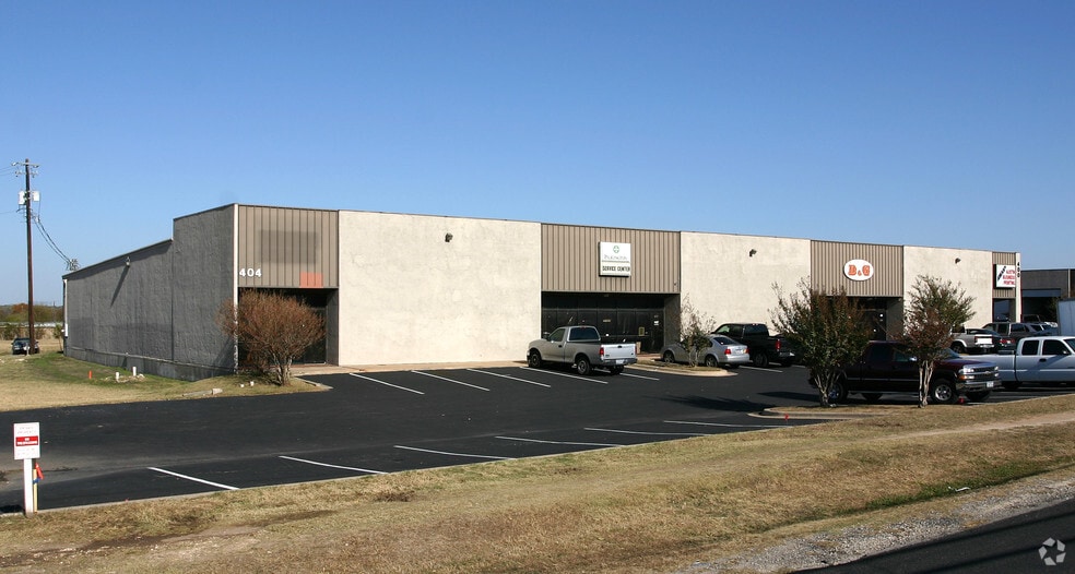 More Photos Of 404 W Powell Ln, Austin Warehouse For Lease