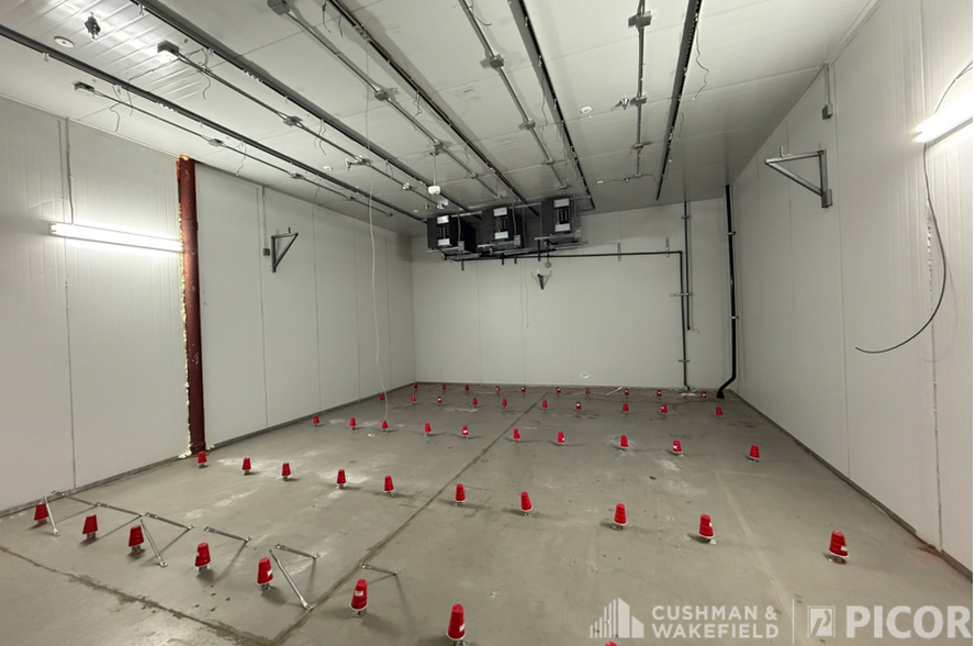 More Photos Of 546 E 25th St, Tucson Manufacturing For Lease