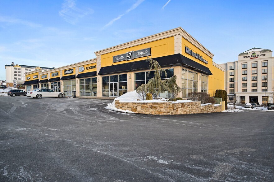 More Photos Of 47 Newbury St, Peabody Freestanding For Lease