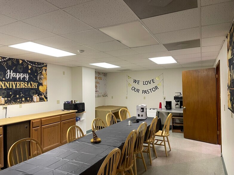 More Photos Of 11141 N Avenue L, La Porte Religious Facility For Sale