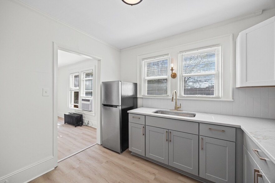 More Photos Of 49 Corban Ave SW, Concord Apartments For Sale