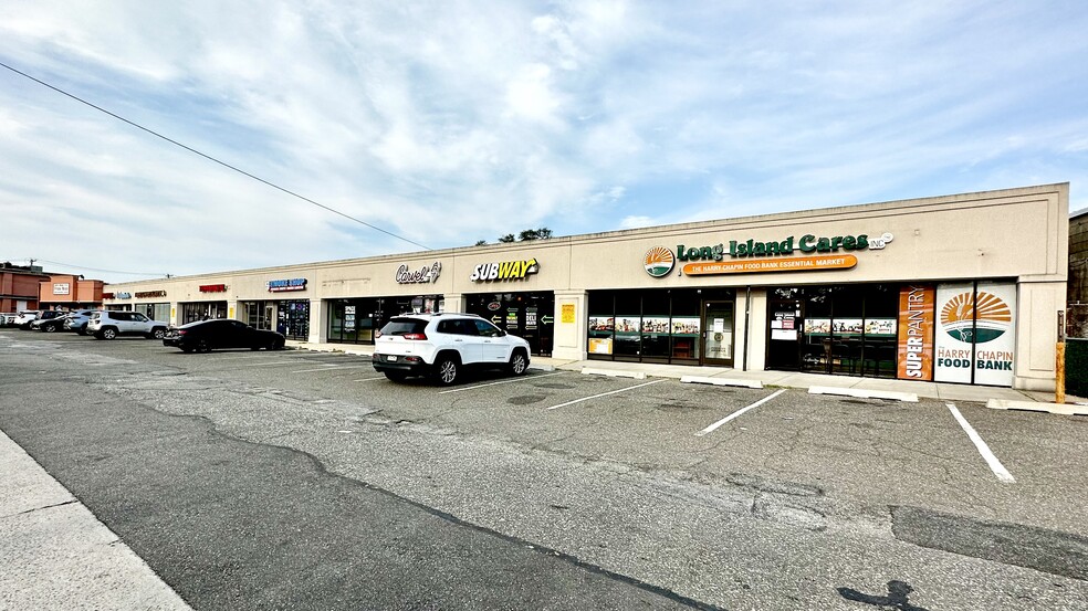 Primary Photo Of 386-408 Wantagh Ave, Bethpage Unknown For Lease