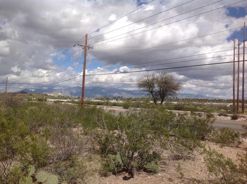 More Photos Of 4800 S Mission Rd, Tucson Land For Sale