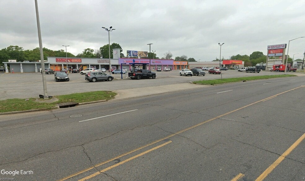 Primary Photo Of Cameron @ Cameron & University Ave., Lafayette Unknown For Lease