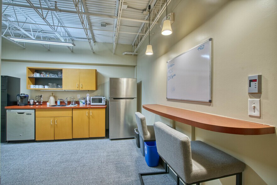 More Photos Of 1215 Spruce St, Boulder Office For Sale