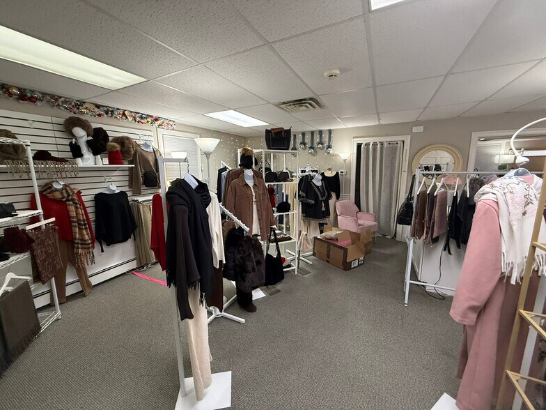 More Photos Of 23 Sandwich St, Plymouth Freestanding For Lease